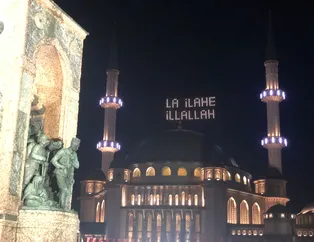 Ramazan'ın habercisi mahyalar yakıldı! İlk teravihi yarın kılınacak