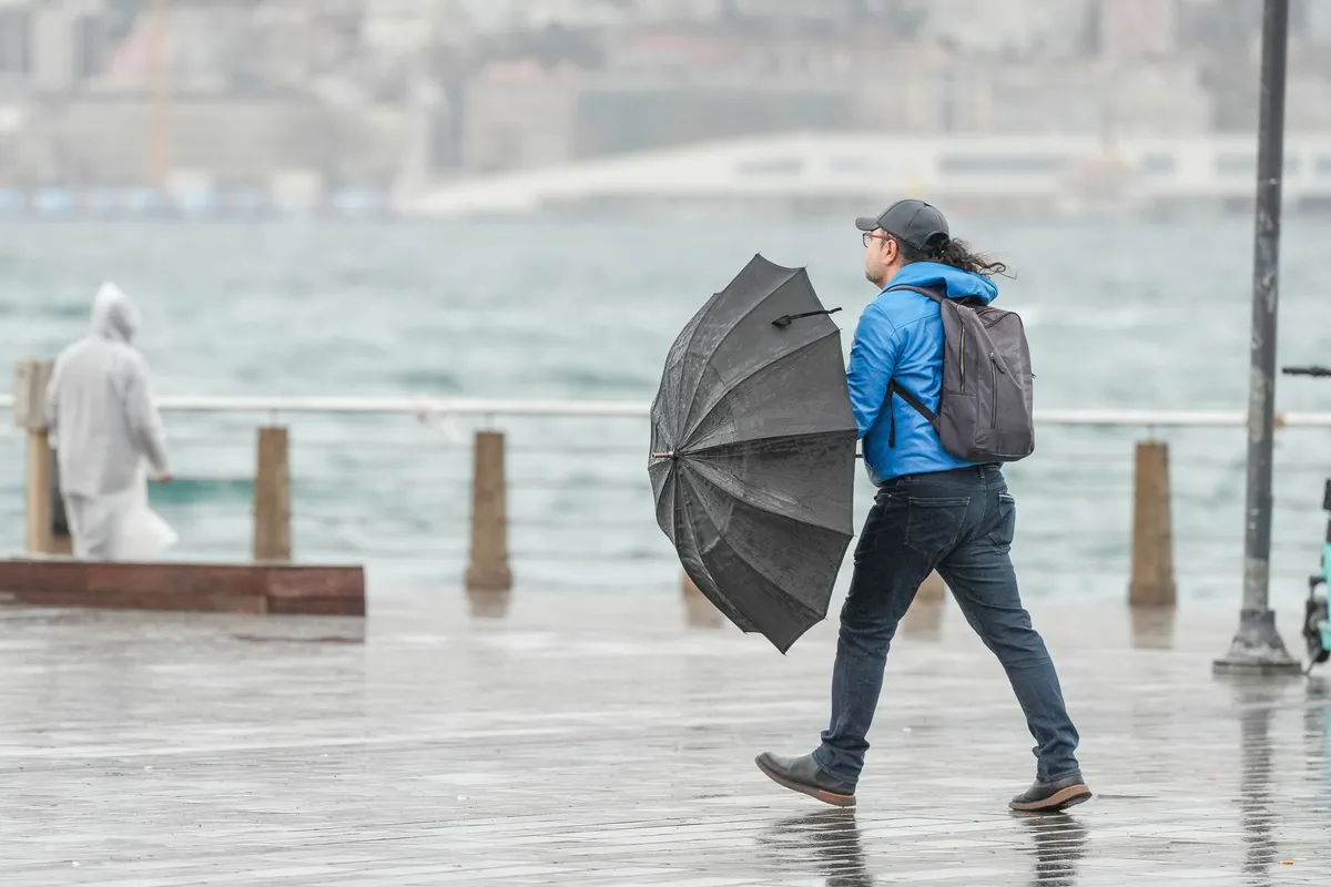 1778647643452.jpg Kırkikindi yağışları kapıda: Lodos, sağanak, çöl tozu birlikte geliyor! Sıcaklık 10 derece düşecek-9