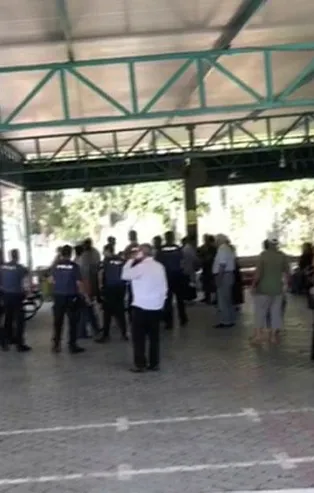 Mersin'de mezarlıkta kavga! Cenazede birbirlerine girdiler: 6 yaralı