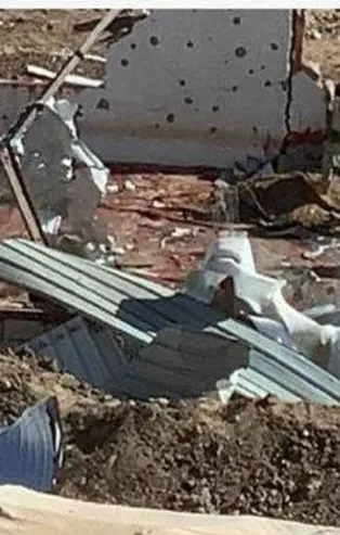 Yemen'de askeri kampa hava saldırısı: 87 ölü