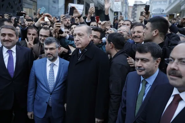 Cumhurbaşkanı Erdoğan, Sultanbeyli Belediyesini ziyaret etti-5