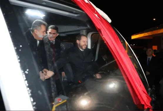 Ağrı’da 66 yeni halk otobüsü Bakan Albayrak'ın katıldığı törenle hizmete başladı-1