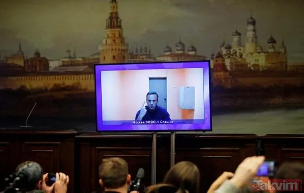 Rusya bu iki olayı konuşuyor! Putin’in evlilik dışı ilişkiden olan kızından şok paylaşım! Navalny'nin müttefiki İngiliz casusla aynı masada... - 42