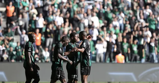 Selçuk İnan Burak Yılmaz'ı mat etti! Kocaelispor - Gaziantep FK: 3-0 | MAÇ SONUCU