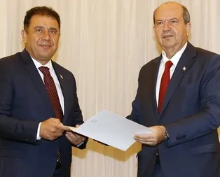 Kuzey Kıbrıs Türk Cumhuriyetinde Ersan Saner, hükümeti kurma görevini Cumhurbaşkanı Ersin Tatara iade etti