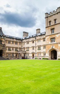 Oxford'un çılgın partilerine yasak geldi