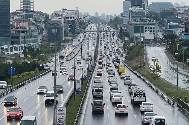 Son dakika: İstanbul trafiğinde uzun süre sonra bir ilk!  Yüzde 50 seviyesine ulaştı