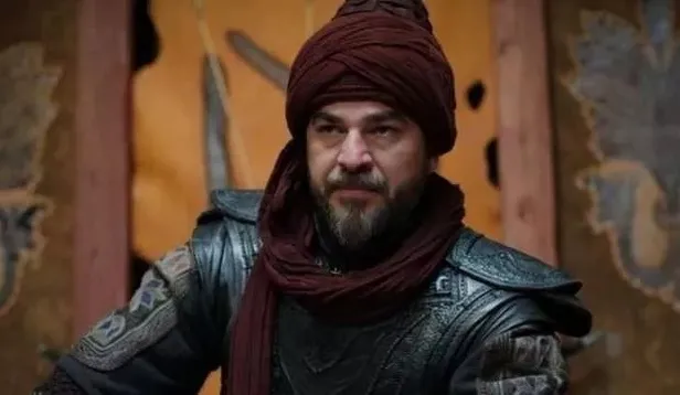 Diriliş Ertuğrul’un efsane oyuncusunun yeni projesi belli oldu! Yeni sezondaki adresi çok konuşulacak!-5