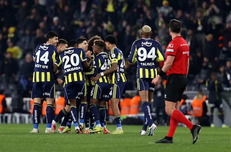 Spor yazarları Fenerbahçe - Gaziantep FK maçını değerlendirdi! "Katkısı sıfır" - 8