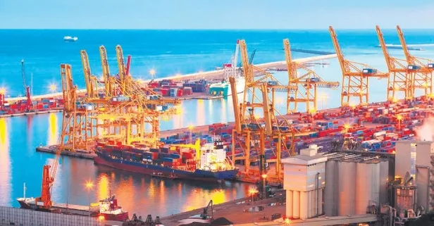 İhracatta çifte rekor! Ağustos'ta ihracat, geçen yılın aynı ayına göre yüzde 51.8 artarak 18.9 milyar dolara ulaştı
