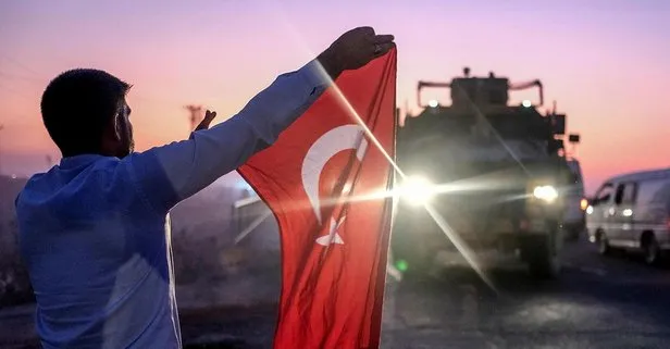 Türkiye Mehmetçik için tek yürek! Zeynep Bastık, Demet Akalın ve birçok ünlü isimden anlamlı hareket