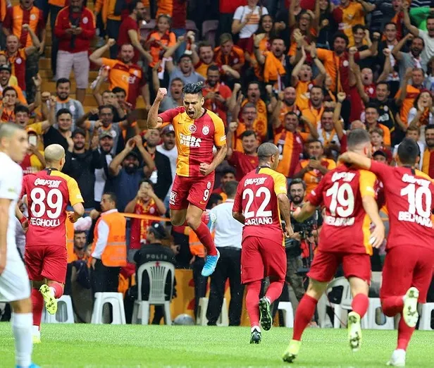 Önemli olan sinir sistemi! Takvim'in iki usta yazarı GS-FB derbisinin röntgenini çekti-1