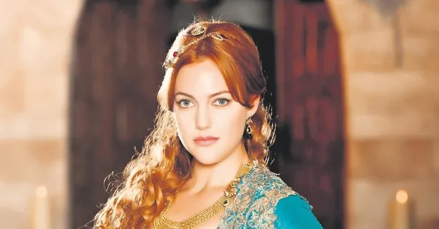 560 bin TL’lik hüsran! Estetiği fazla kaçıran Meryem Uzerli'nin yeni görüntüsü şoke etti