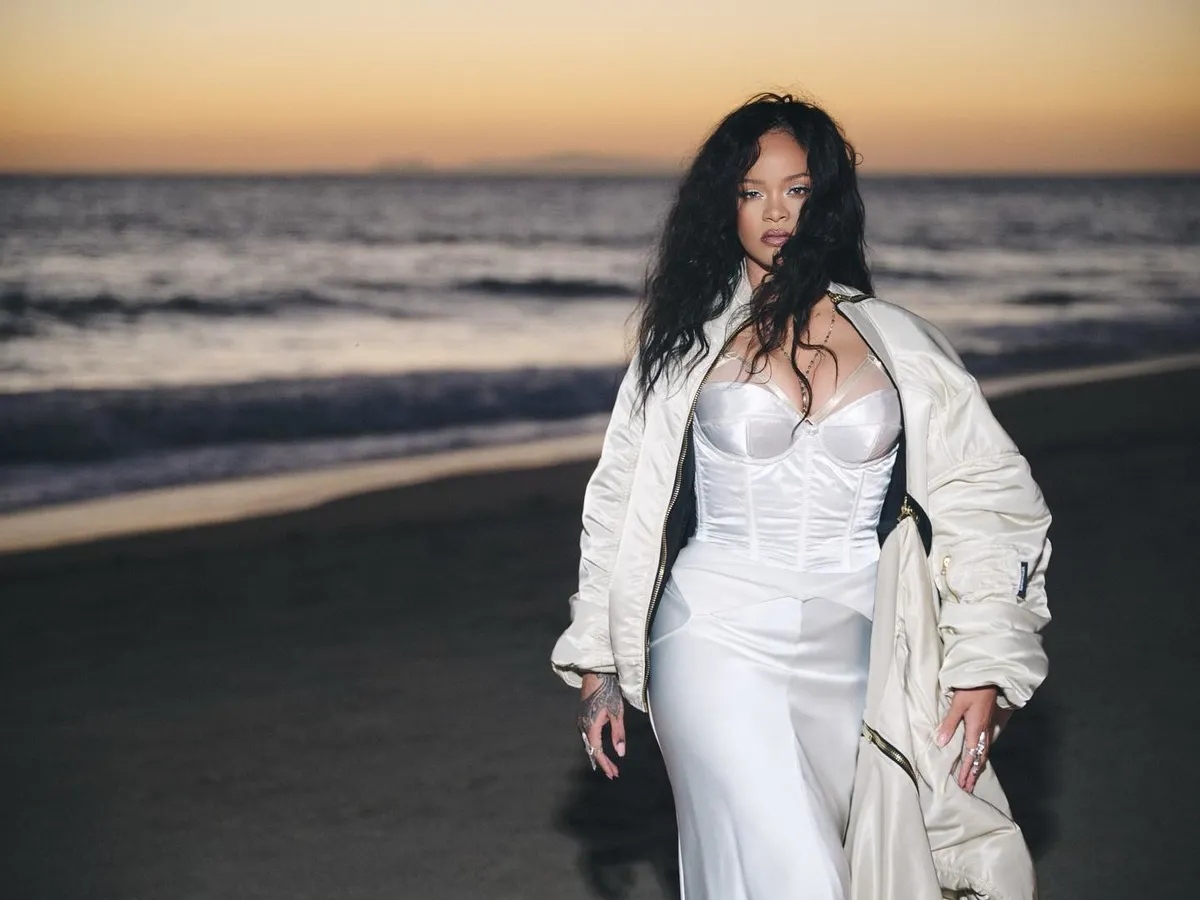 rihannanin-takip-ettigi-turk-hesap-kafalari-karistirdi-1784637787424.jpg Rihanna'nın sosyal medyada takip ettiği Türk hesap kafaları karıştırdı: Ankara'ya mı geliyor?-3