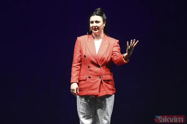 Yasemin Sakallıoğlu'ndan cimrilik itirafı: Bir ayakkabıyı 20 sene giyerim - 8