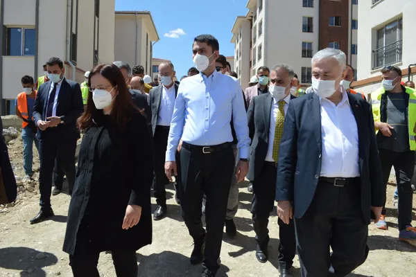 son-dakika-cevre-ve-sehircilik-bakani-murat-kurum-kanal-istanbul-icin-planlamalari-yaptik-1619876142290.jpg SON DAKİKA: Çevre ve Şehircilik Bakanı Murat Kurum: Kanal İstanbul için planlamaları yaptık-3