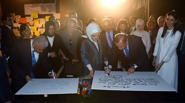 Cumhurbaşkanı Erdoğan gözyaşlarına hakim olamadı-3