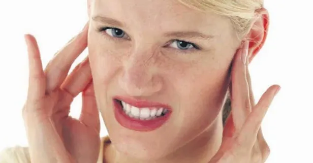 Kulak zarı deliklerinde uyarı: Endoskopik tamir ile 3 ayda işitme düzeliyor!