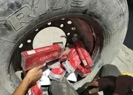Son dakika: Gümrükte bin 810 paket kaçak sigara ele geçirildi! Kamyon sürücüsü gözaltında