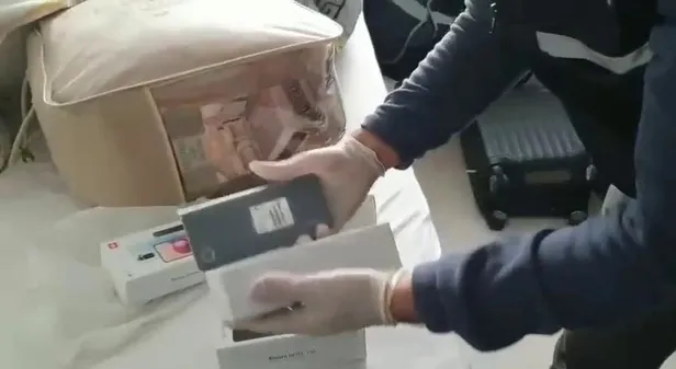 Cep telefonu kaçakçılarına "Sinyal" operasyonu!-7