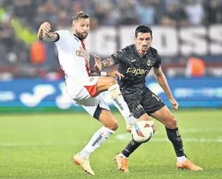 Stefan Savic 14 maç sonra!