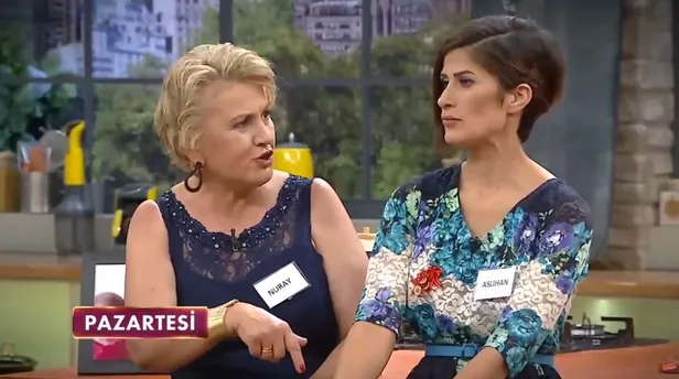 gelinim-mutfakta-yekta-kim-kac-yasinda-nereli-gelinim-mutfakta-kaynana-cevriye-kimdir-1632051934221.jpg Gelinim Mutfakta Yekta kimdir, kaç yaşında, nereli? Gelinim Mutfakta kaynana Cevriye kimdir?-4