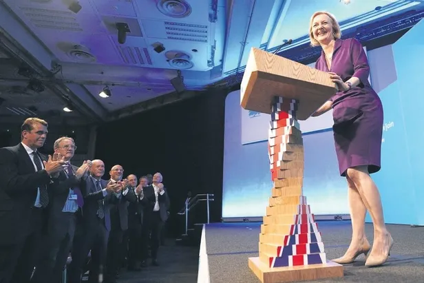 seanslarda-yer-bulmak-imkansiz-turkiyenin-yeni-gundemi-aile-dizimi-terapisi-yasam-haberleri-1662418767974.jpeg Seanslarda yer bulmak imkansız! Türkiye'nin yeni gündemi aile dizimi terapisi |Yaşam haberleri-5