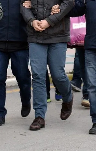 İzmir'de ByLock operasyonu: 10 gözaltı