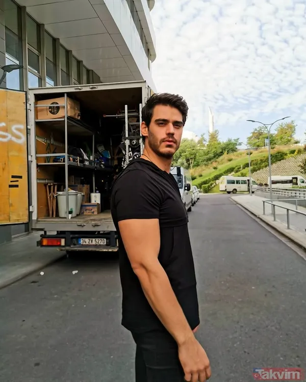 Yalnız Kurt’un Altay'ı Hasan Denizyaran’ın ‘Benden genç duruyor’ dediği annesine bakın! Gören ablası sandı güzelliğiyle mest etti - 1