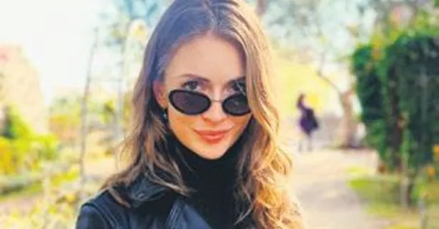 Yasemin Allen siyahlara büründü