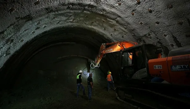 Nefes aldıracak tüneller için geri sayım! Balıkesir-İzmir kara yolunda ulaşım süresi kısalacak!