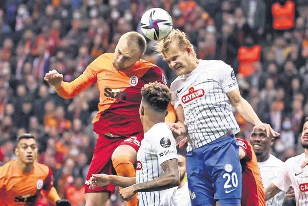 valerien-ismael-fenerbahce-derbisi-icin-1927-gun-sonra-bir-ilke-imza-atabilir-1651786903017.jpeg Valerien Ismael Fenerbahçe derbisi için 1927 gün sonra bir ilke imza atabilir!-5