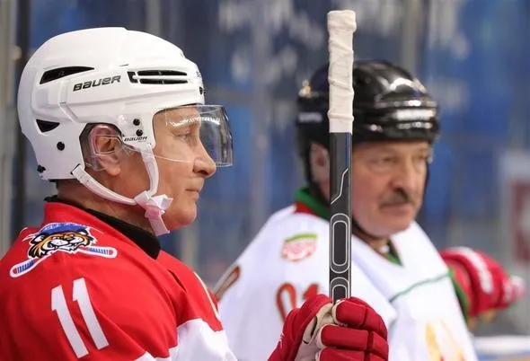 Tüm dünya Putin'i nakavt eden kadını konuşuyor - 18