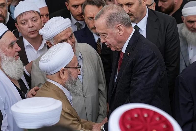 İsmailağa Cemaati lideri Hasan Kılıç'a Hakk'a uğurlandı! Başkan Erdoğan cenaze namazına katıldı | Cemaatin yine lideri Fikri Doğan-4