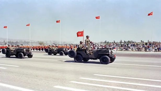 30 Ağustos resmi tatil mi 2021? 30 Ağustos Zafer Bayramı hangi gün kutlanacak? Tam mı yarım gün mü olacak?-3