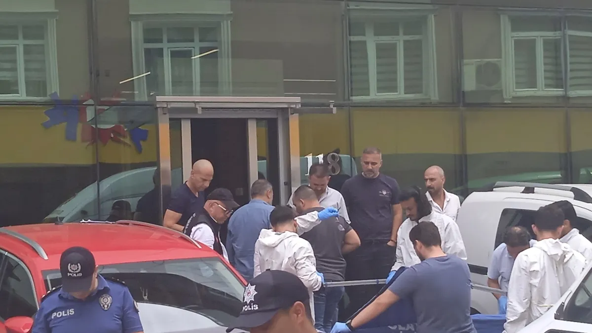 Üsküdar'da iş insanına suikast! Kemal Çağlar Temel hayatını kaybetti
