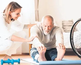 Hastasına bakana 1.544 tl