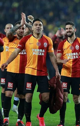 Galatasaray etkili olduğu 30 dakikalık bölümde Beşiktaş'ı yıkmayı planlıyor