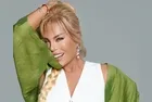 77’lik Semiramis Pekkan'dan makyaj videosu! Adım adım güzellik...