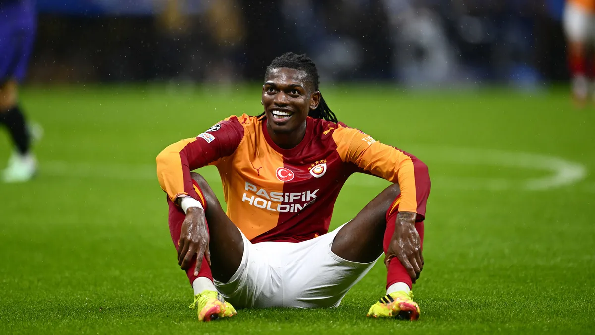 Galatasaray'da Okan Buruk'tan sürpriz değişiklikler