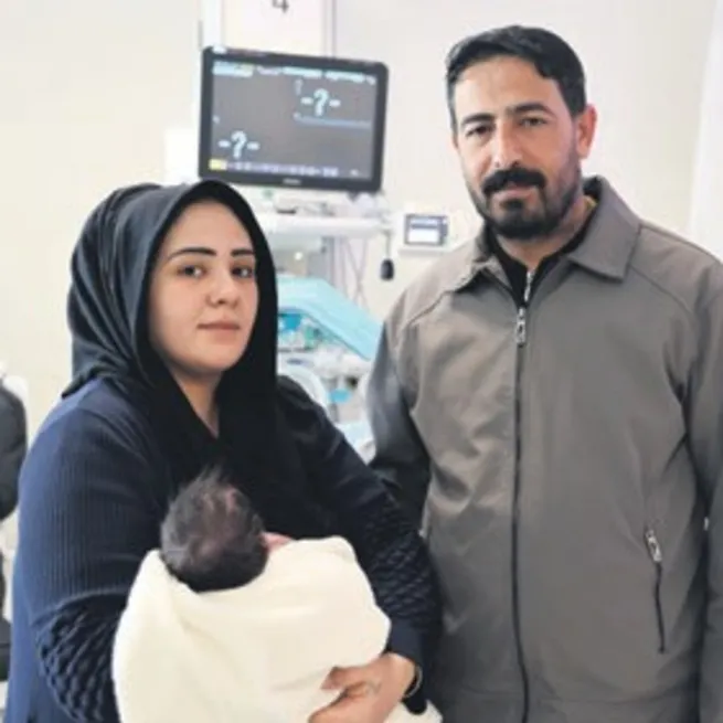 Yemek borusu yoktu! 4 günlükken ameliyat edildi: Ada bebek hayata tutundu