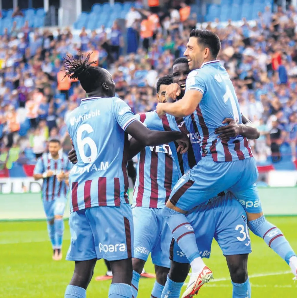 Evde zirvede dışarıda kayıp