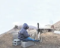 Minik İbrahim protez bacaklara kavuştu babasının mezarına koştu: Baba bak artık ayağım var