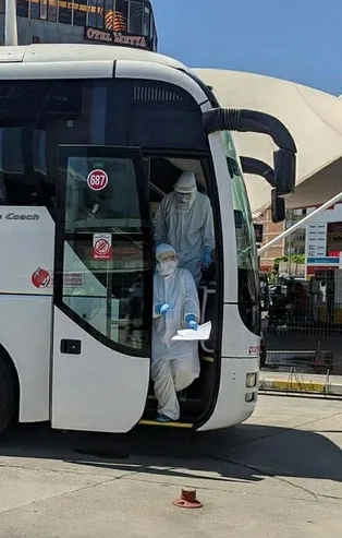 Son dakika: Şehirlerarası otobüste koronavirüs paniği! Hastanenin yolunu tuttular