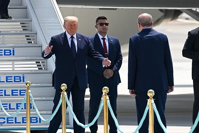 dunyanin-takip-ettigi-ucus-trumpin-ankaraya-gelisi-ilk-siraya-yerlesti-1783426793686.jpeg Dünyanın takip ettiği uçuş: Trump'ın Ankara'ya gelişi ilk sıraya yerleşti-1