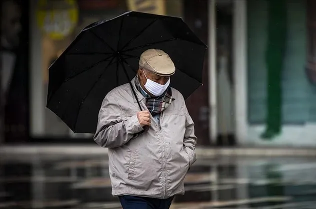 İstanbul'da koronavirüs salgınında son durum ne? Uzman isim uyardı: Önümüzdeki 1 hafta çok kritik | Omicron varyantı