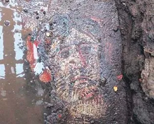 Taban mozaiği asfaltla örtündü