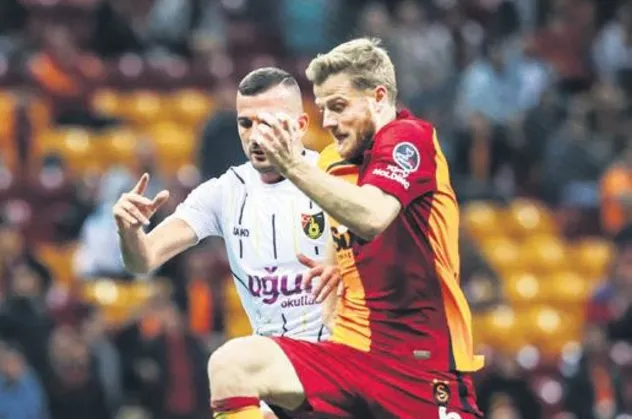 Okan Buruk, Adana Demirspor karşılaşmasında Midtsjö kartını kullanacak