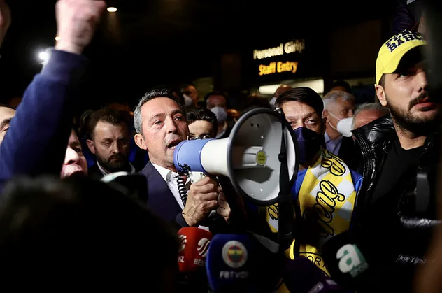 Fenerbahçe'de kazan kaynıyor! Ali Koç'a kongre çağrısı! Camianın önde gelen ismi Hulusi Belgü Takvim'e konuştu