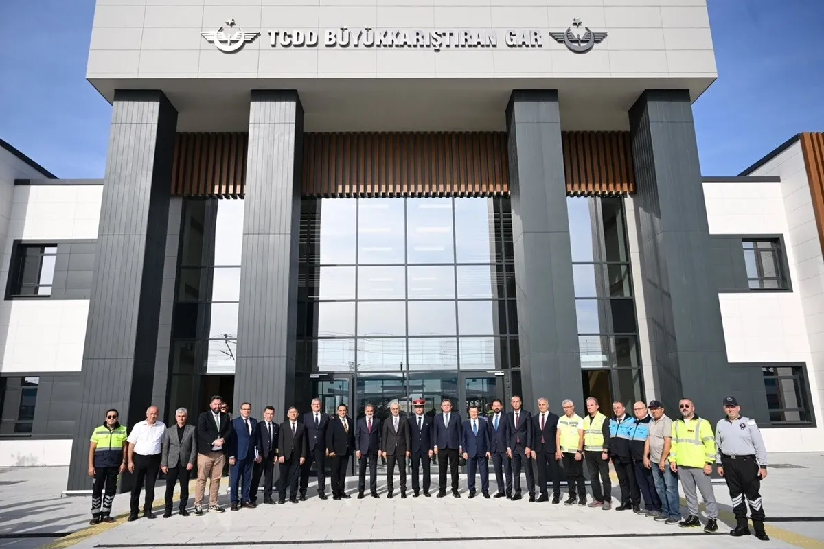 cerkezkoy-kapikule-demiryolu-hatti-aciliyor-1791466046119.jpg Başkan Erdoğan Çerkezköy-Kapıkule Demiryolu Hattı'nı hizmete açıyor: 3 il daha hızlı tren ağına dahil olacak-6